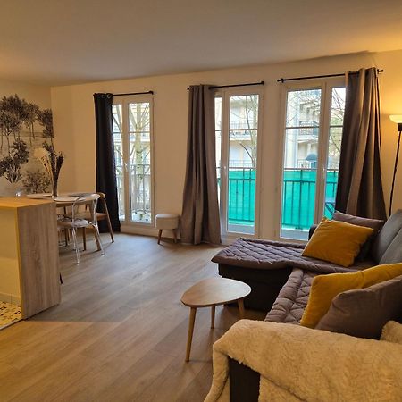 Appartement Cosy Pres Du Rer شيسي المظهر الخارجي الصورة