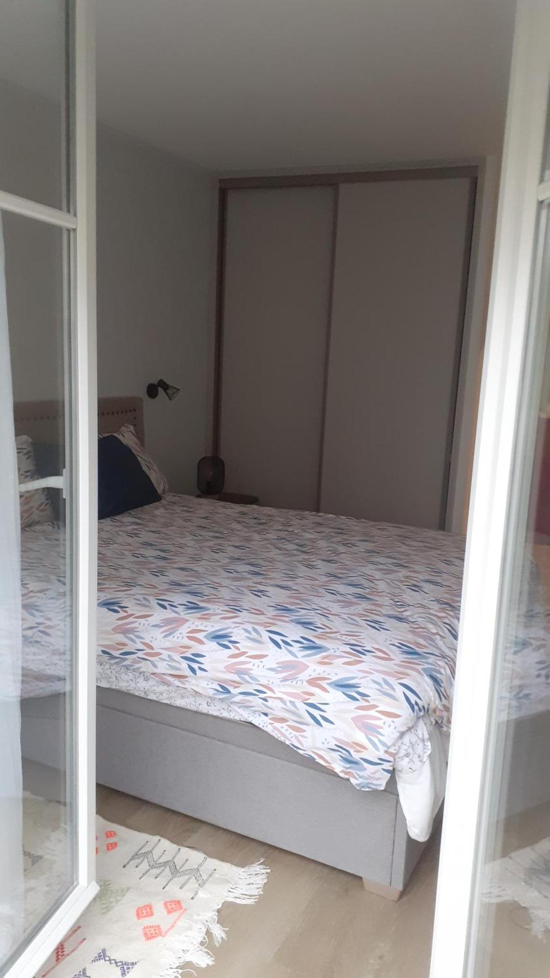 Appartement Cosy Pres Du Rer شيسي المظهر الخارجي الصورة